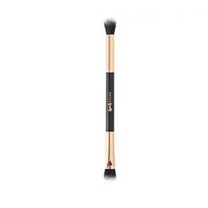 Belle beauty double eye shadow brush no 4. NEW
